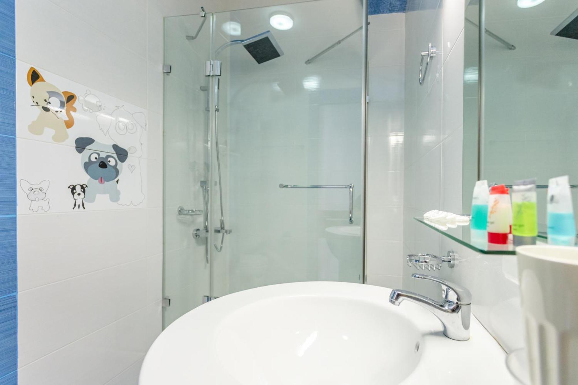 Serviced Apartment On Rustaveli Avenue 9 Тбилиси Екстериор снимка