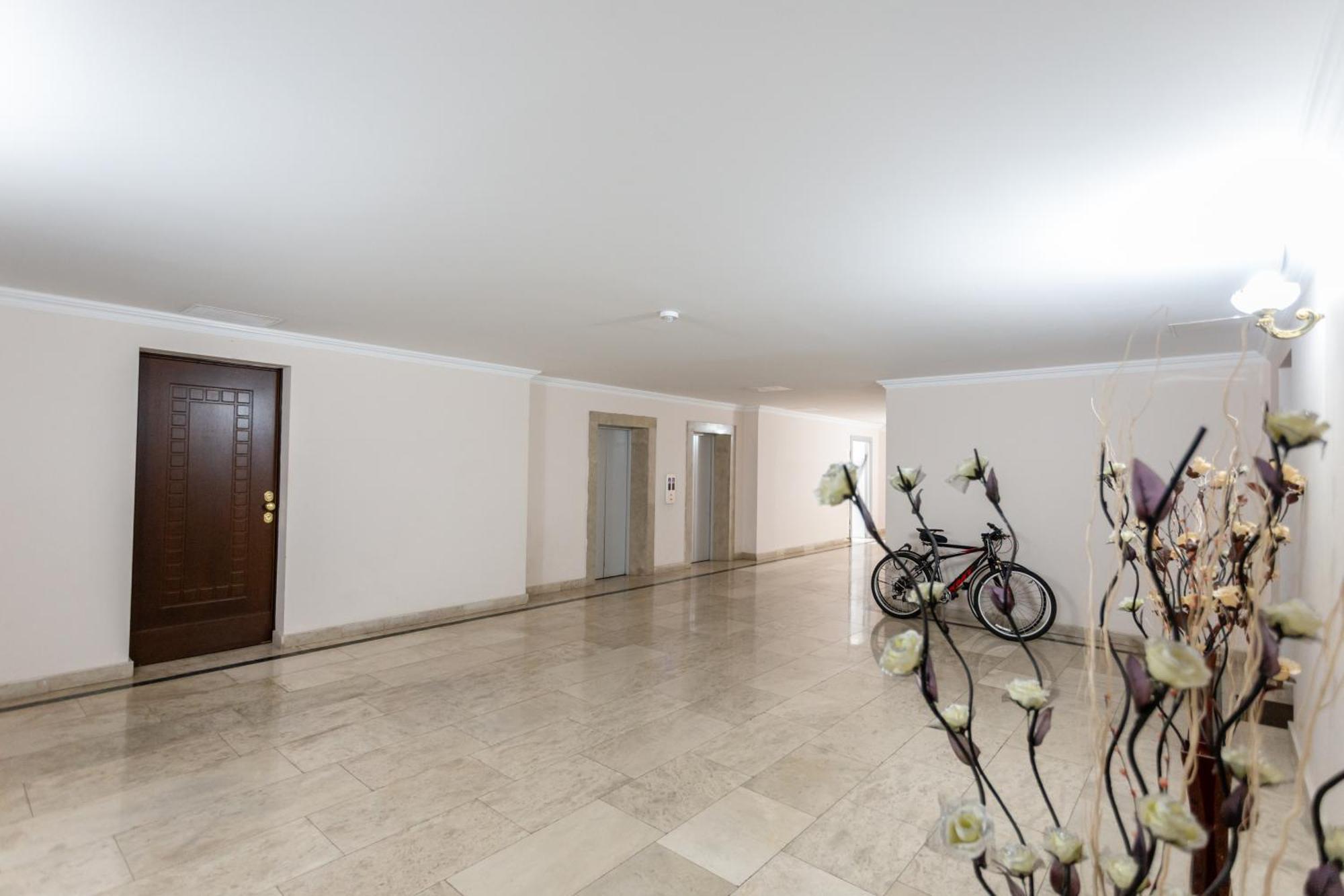 Serviced Apartment On Rustaveli Avenue 9 Тбилиси Екстериор снимка