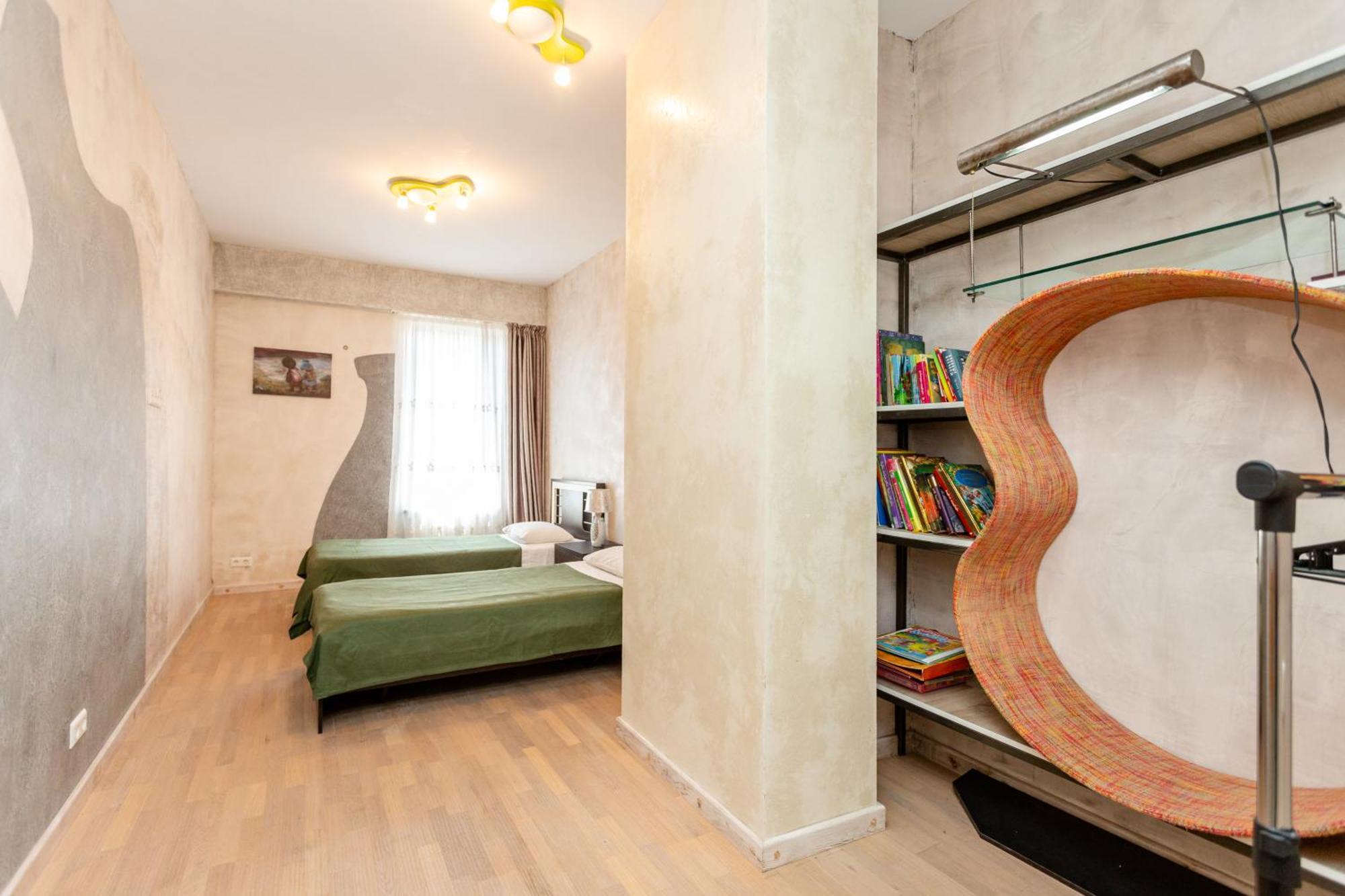 Serviced Apartment On Rustaveli Avenue 9 Тбилиси Екстериор снимка