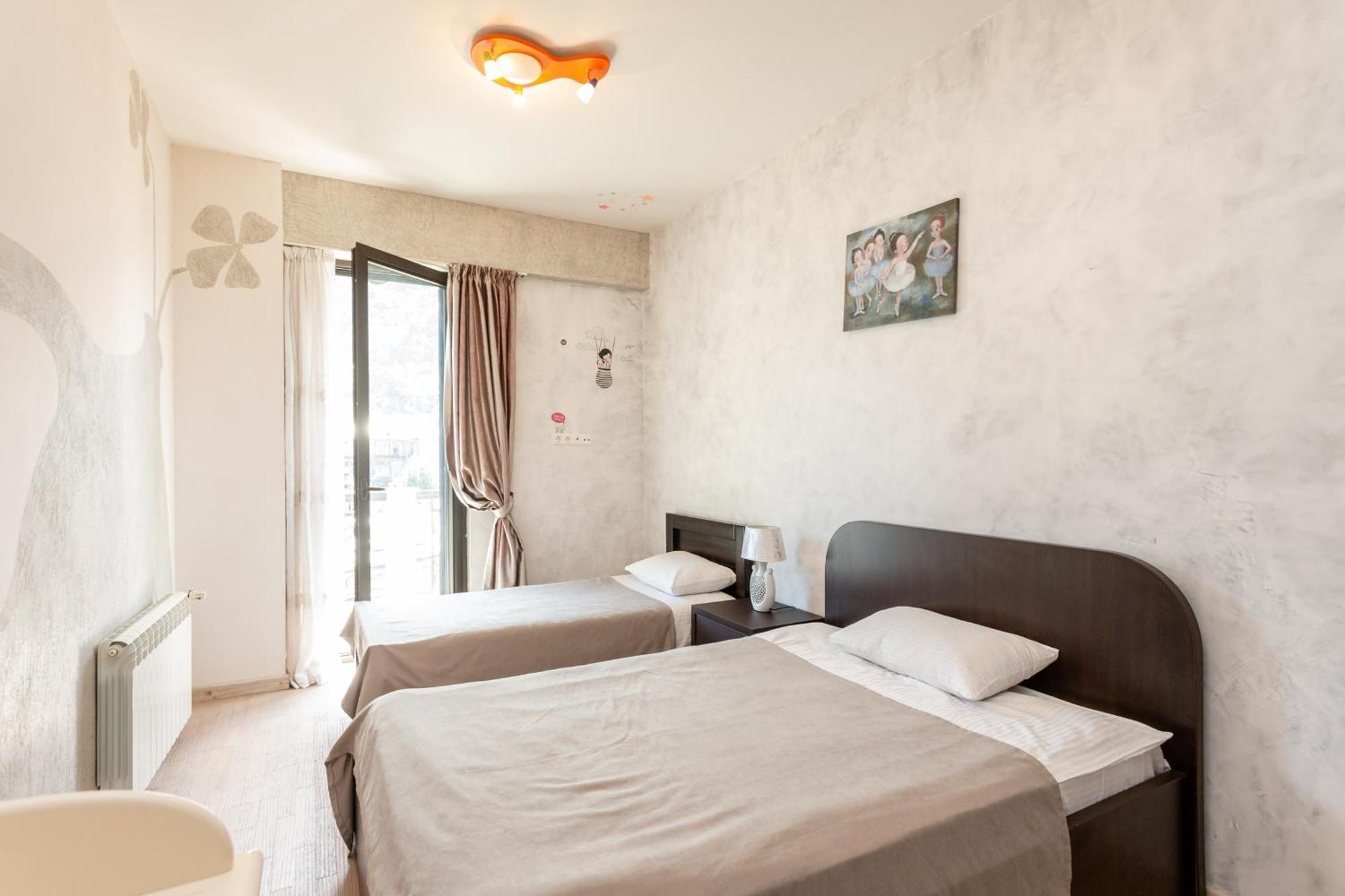 Serviced Apartment On Rustaveli Avenue 9 Тбилиси Екстериор снимка
