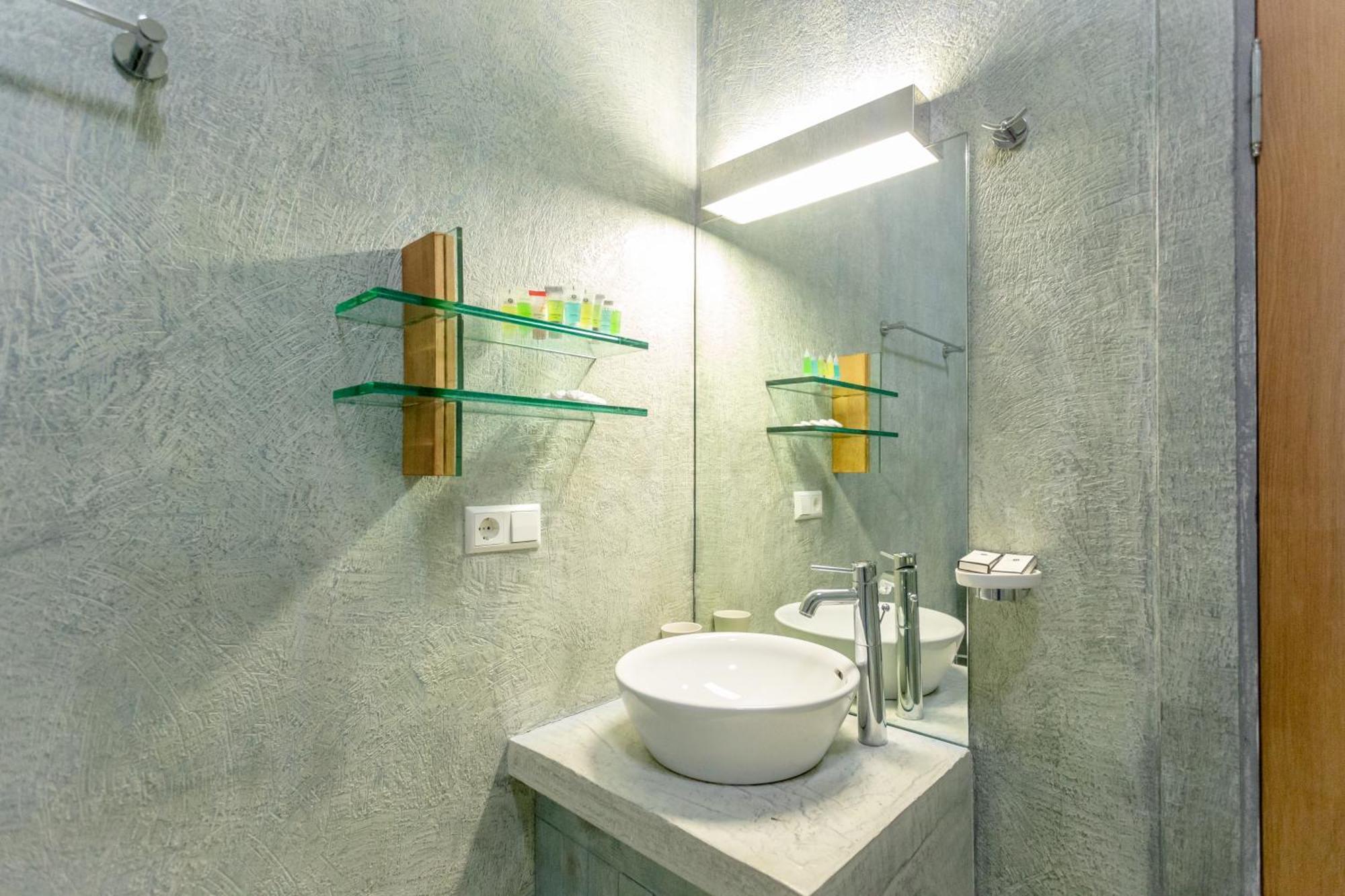 Serviced Apartment On Rustaveli Avenue 9 Тбилиси Екстериор снимка