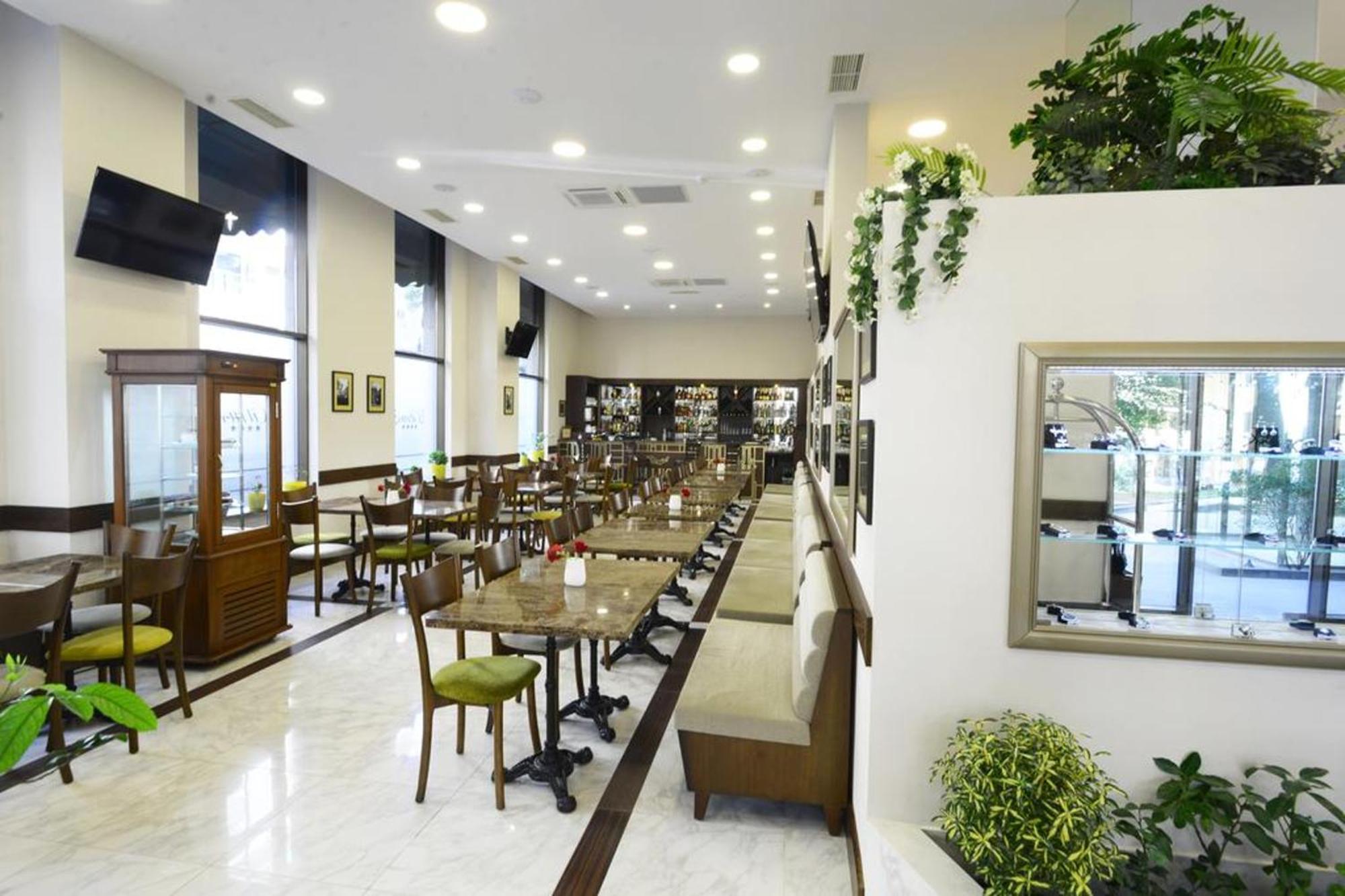 Serviced Apartment On Rustaveli Avenue 9 Тбилиси Екстериор снимка